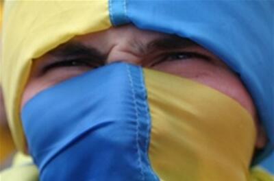 Часть украинцев готова блокировать поезда и драться на улицах