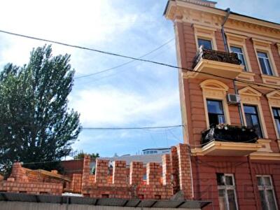 «Дом-стена» признан памятником архитектуры