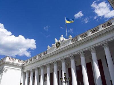 Одесских инвалидов и ветеранов освободили от гаражного сбора
