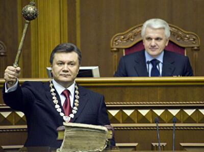 Януковича похвалили за сопротивление России и Евро-2012, а поругали за политзаключенных и дороги