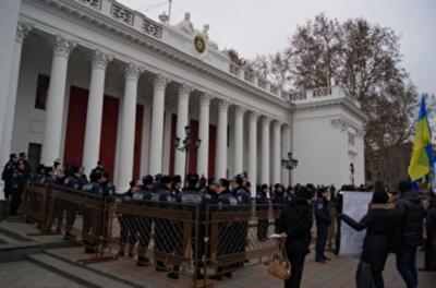 Стоимость проезда в метро должен стоить 3,2 грн