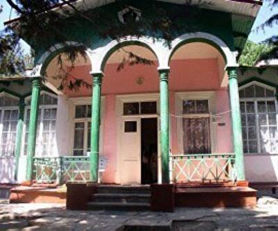 Чиновников исполкома Алупки поймали на раздаче под застройку земли санатория 