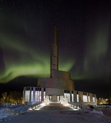 В Норвегии открылся храм северного сияния. Фото