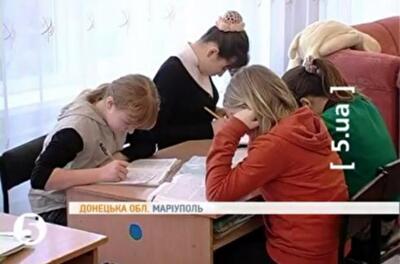 В детдоме Мариуполя девочку хотят отдать усыновителям за границу, чтобы забрать ее квартиру 