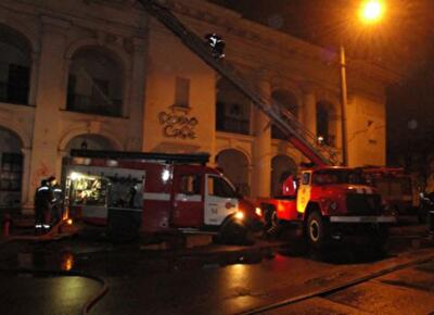 Защитники Гостиного двора намекают: пожар спровоцировал застройщик