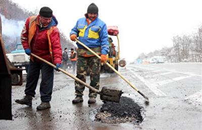 Украинцы еще не скоро увидят хорошие дороги