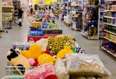 В феврале больше всего подорожают одежда и обувь, а мясо подешевеет