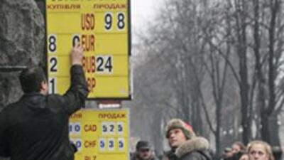 Курс гривны сдерживается до марта