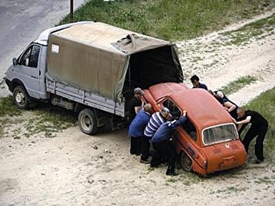 Аварійне гальмування: чому українці купують мало авто, а купуватимуть ще менше
