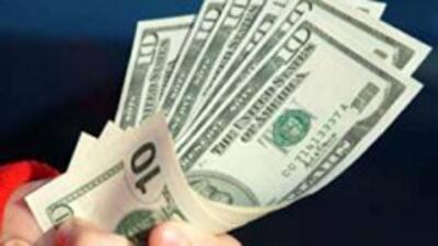 39% украинцев считают доллар самой надежной валютой