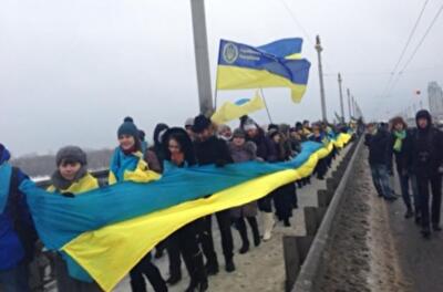 В Киеве соединяют Украину цепью из людей