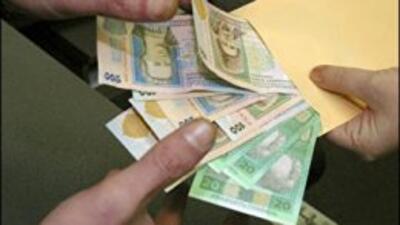 Налоговики за 2012 год выявили почти 100 тыс. нелегальных работников