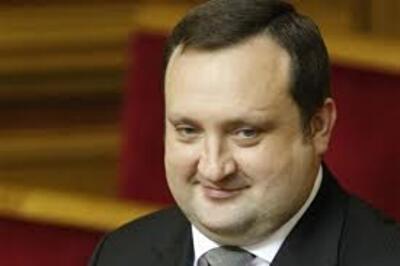 Янукович предложил уволить Арбузова