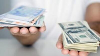 Янукович предложил НБУ спросить у украинцев, хотят ли они налог на обмен валюты