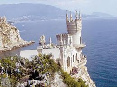 В Крыму в 2012 году отдохнули более 6,1 млн туристов