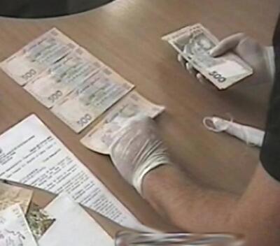 Руководство фирмы в Симферополе задержали за взятку 