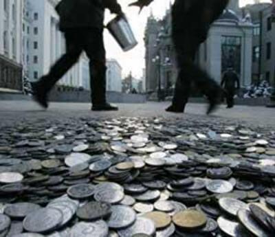 В 2013 году зарплаты повысят незначительно, но и продукты не подорожают