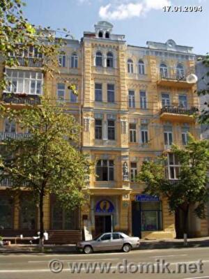 Нетипичный Голосеевский-центр