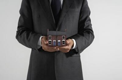 Какие налоги надо платить при переписывании квартиры