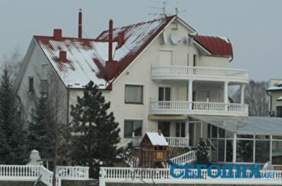 Черновецкий пообещал 10 миллионов за продажу своего дома