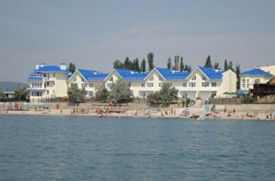 Курортный сезон в Крыму: почем квартиры у моря