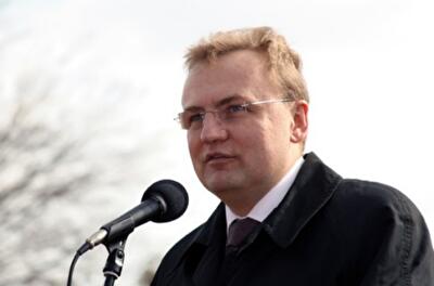 Депутаты поссорились с мэром Львова из-за квартиры
