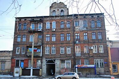 Жители аварийного дом на Прохоровской жалуются на бездействие коммунальщиков