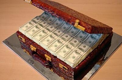 Чиновники теперь будут отчитываться не только о доходах, но и о расходах
