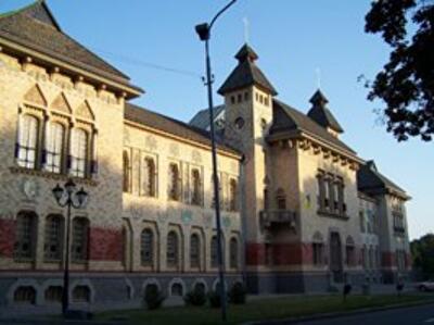 В Полтаве обманутые вкладчики разбили палаточный городок