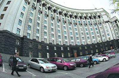 На чем ездят чиновники правительства и Администрации президента