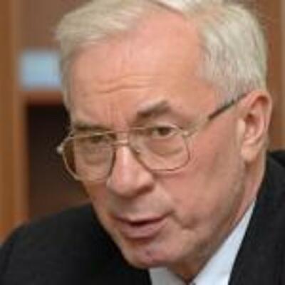 Азаров пообещал учитывать мнение неселения при застройке городов