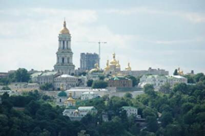 А вместо Лавры – небоскреб