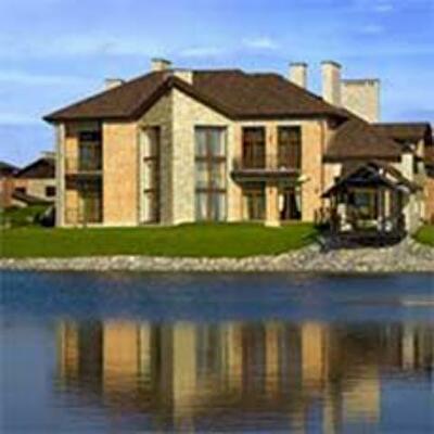 Knight Frank будет реализовывать коттеджи в городке «Солнечная долина»