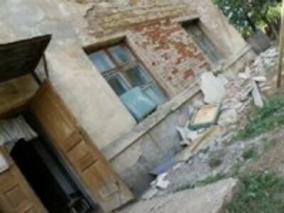 Крымский спикер пообещал денег на ремонт общежития, жильцы которого предложили ему поменяться жильем