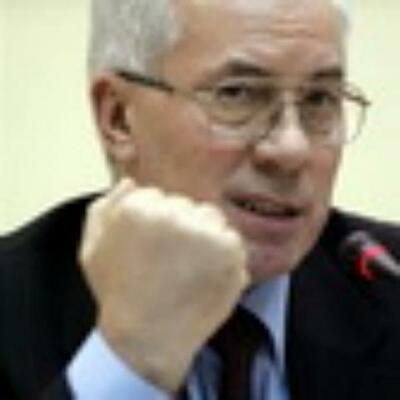 Азаров и строители: полшага в никуда?