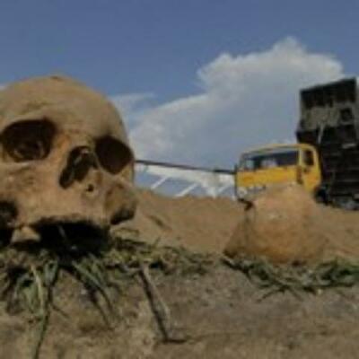 На польськом кладбище в Макарове строят дом