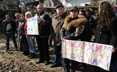 Противостояние в «климовском квартале» Одессы: мэрия блокирует стройку, скорая увозит местных жителей, а застройщик прячется