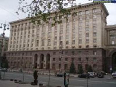Київрада візьметься за скандальні забудови та роздасть безплатні сотки київських земель?
