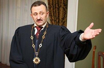 Судья Зварич поведал о безобразиях в высших судах Украины