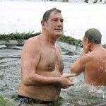 Ющенко купался в Пуще, а Довгий – в Гидропарке