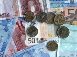 Сколько еще будет дешеветь евро в Украине?