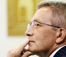 "Срочные депозиты необходимы для защиты прав вкладчиков"