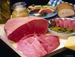 Из-за гриппа и кризиса в Украине перестали есть мясо