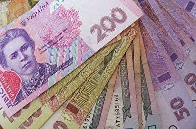 У киевлян упали зарплаты
