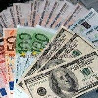 НБУ: Украину заваливают валютой