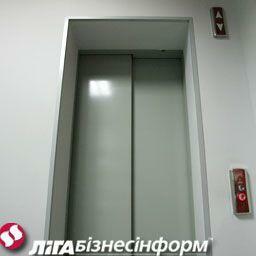 Черновецкий потратит на лифты в киевской мэрии 10 млн.грн.?