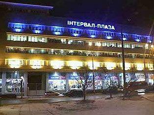 Развлечения и торговля спускаются под землю