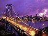 В США закрыли мост, который ежедневно пропускает 270 тыс. автомобилей