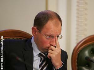 100 дней до призыва: у Тимошенко рейтинг растет, а у Яценюка он падает