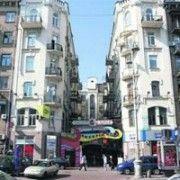 Супруга Черновецкого зарабатывает на аренде 